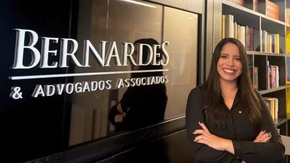 Kamilla Niz, integrante da equipe de Direito Empresarial da Bernardes, publica artigo em revista de Direito da USP