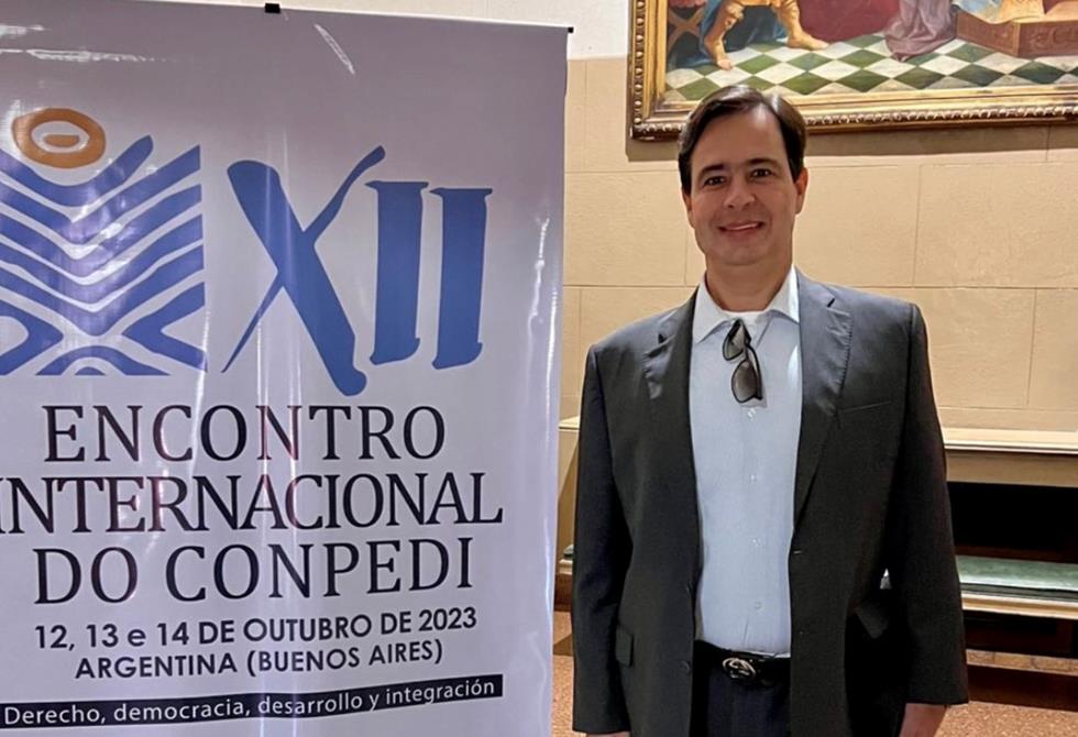 Flávio Bernardes, Advogado da Bernardes & Advogados Associados e Professor, apresenta artigos em Congresso internacional