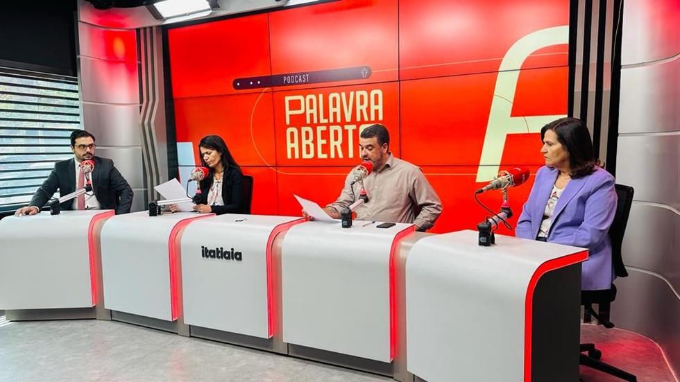 Bernardo Pessoa, sócio da Bernardes & Advogados Associados, concede entrevista para o podcast Palavra Aberta